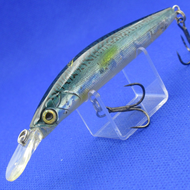 LIP IN BAIT F [Used]