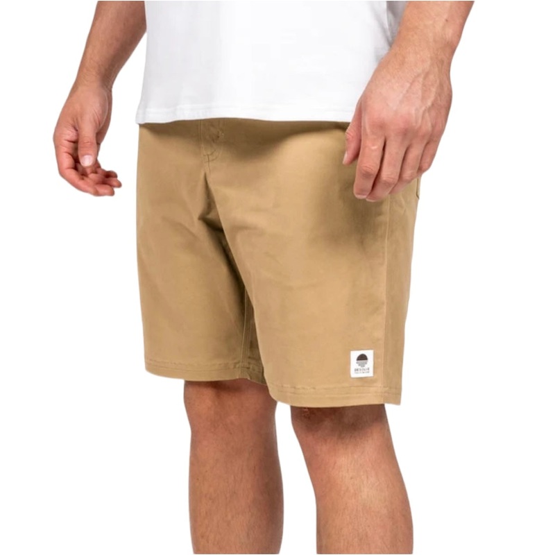 DESOLVE HELM SHORTS